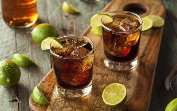 cocktail cuba libre